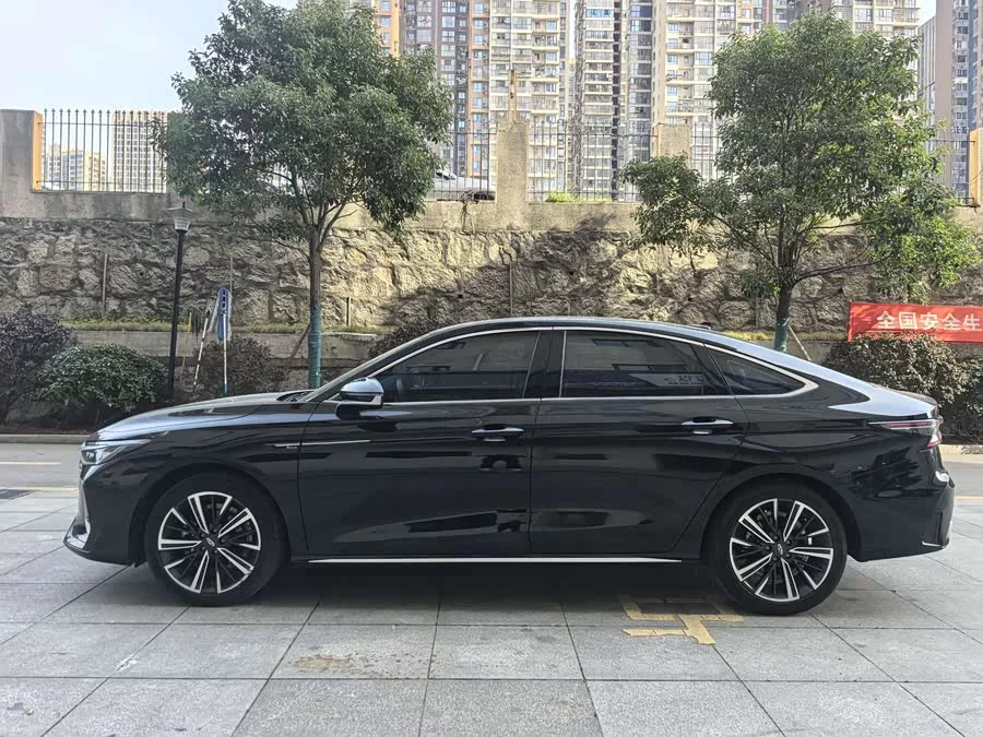 Chery Arrizo 8