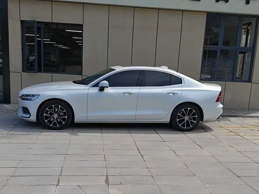 Volvo S60
