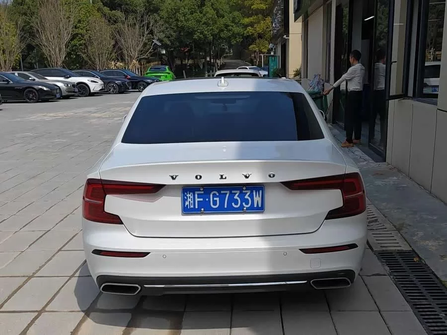 Volvo S60