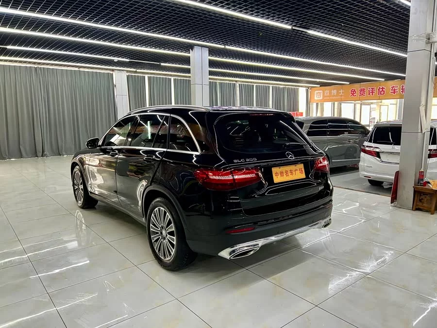 Mercedes Benz GLC
