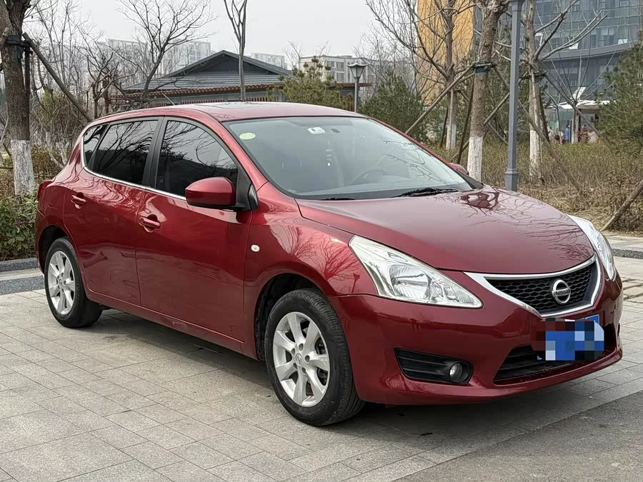Nissan Tiida
