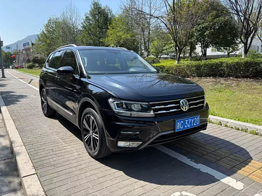 Volkswagen Tiguan L