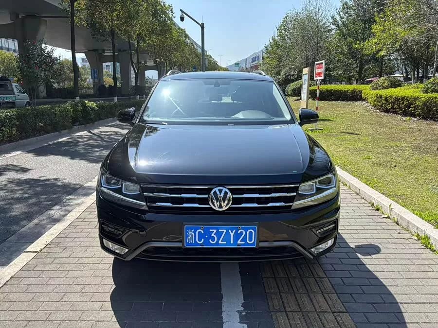 Volkswagen Tiguan L