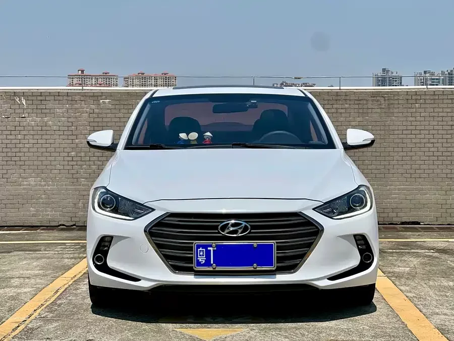 Hyundai elantra
