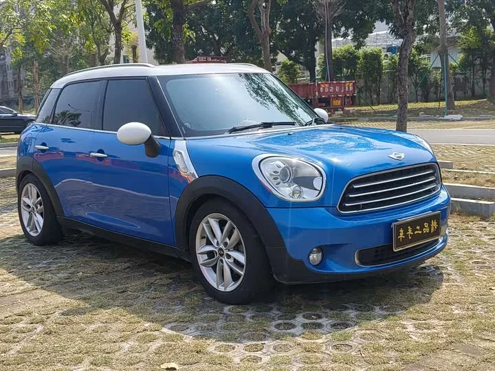MINI COUNTRYMAN