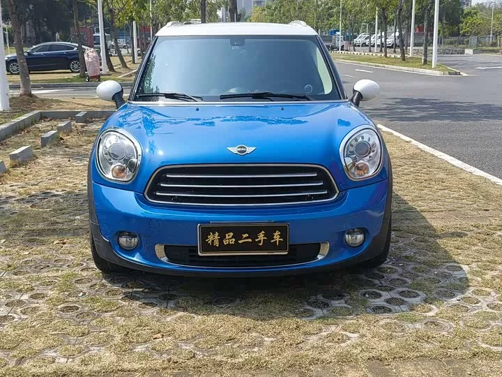 MINI COUNTRYMAN