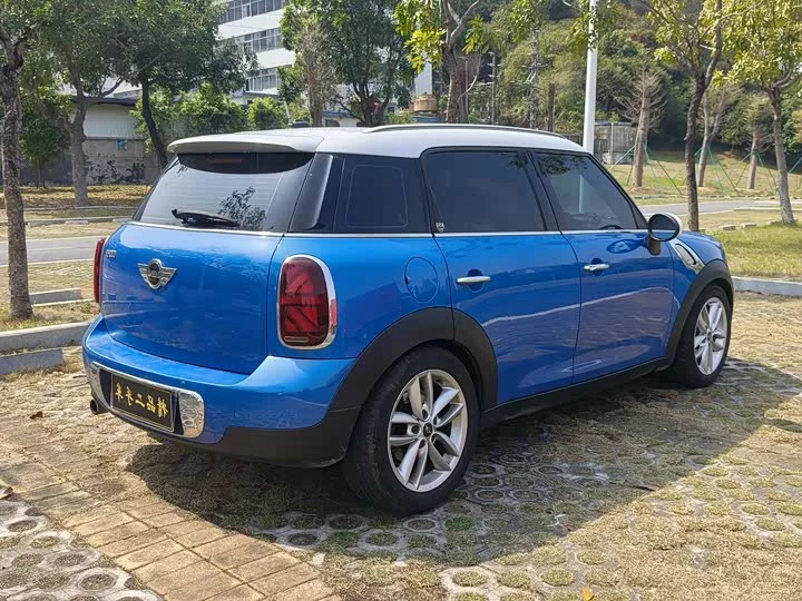 MINI COUNTRYMAN