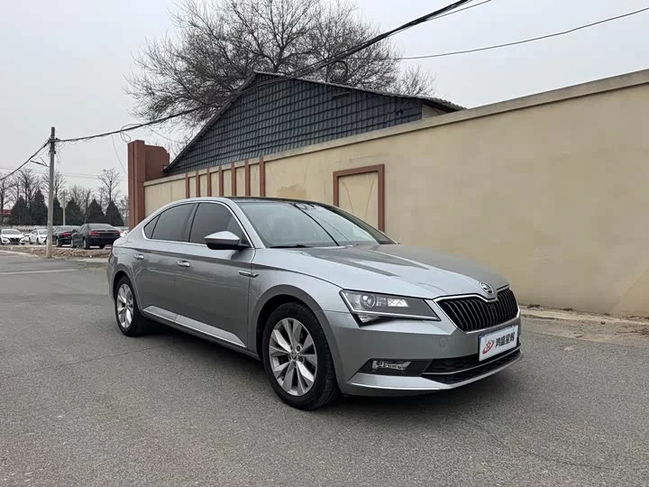 Skoda SuperB