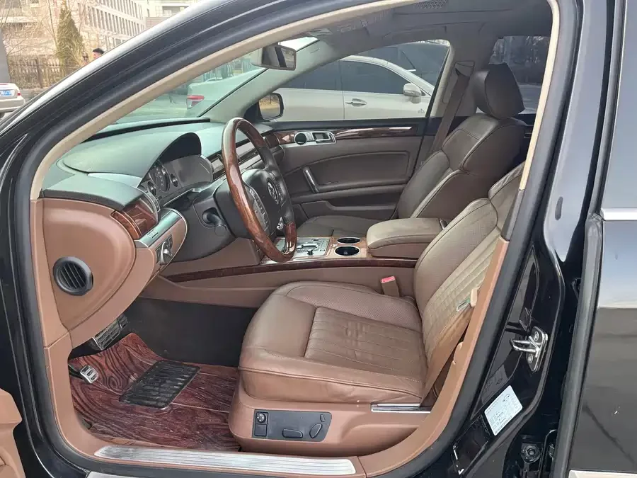 Volkswagen Phaeton / Phideon