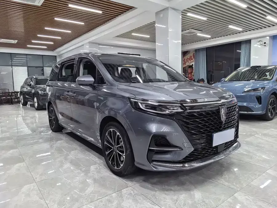 Roewe iMAX8