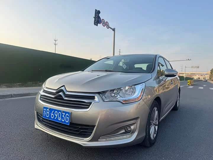 Citroën C4L