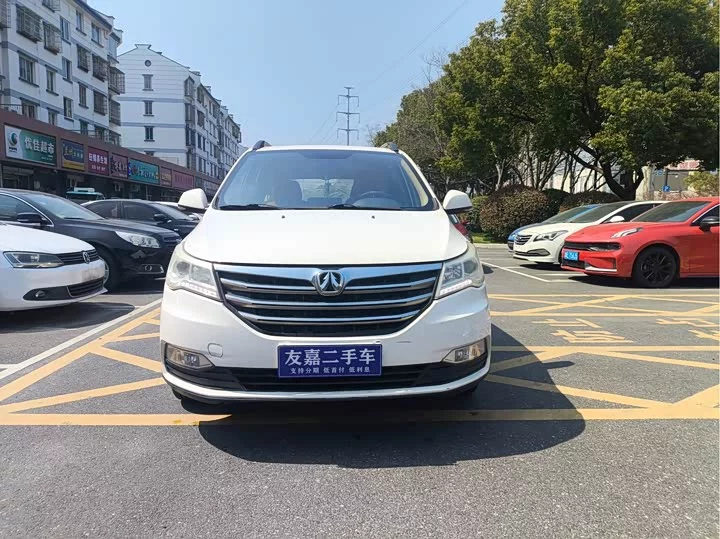 BAIC M50F