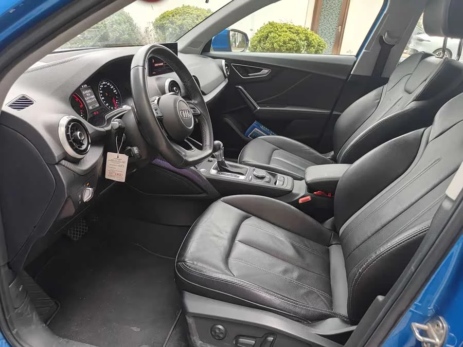 Audi Q2L