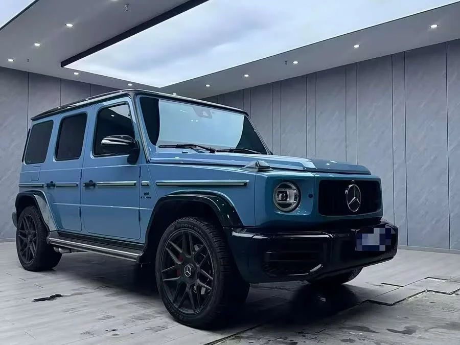 Mercedes Benz G-rated