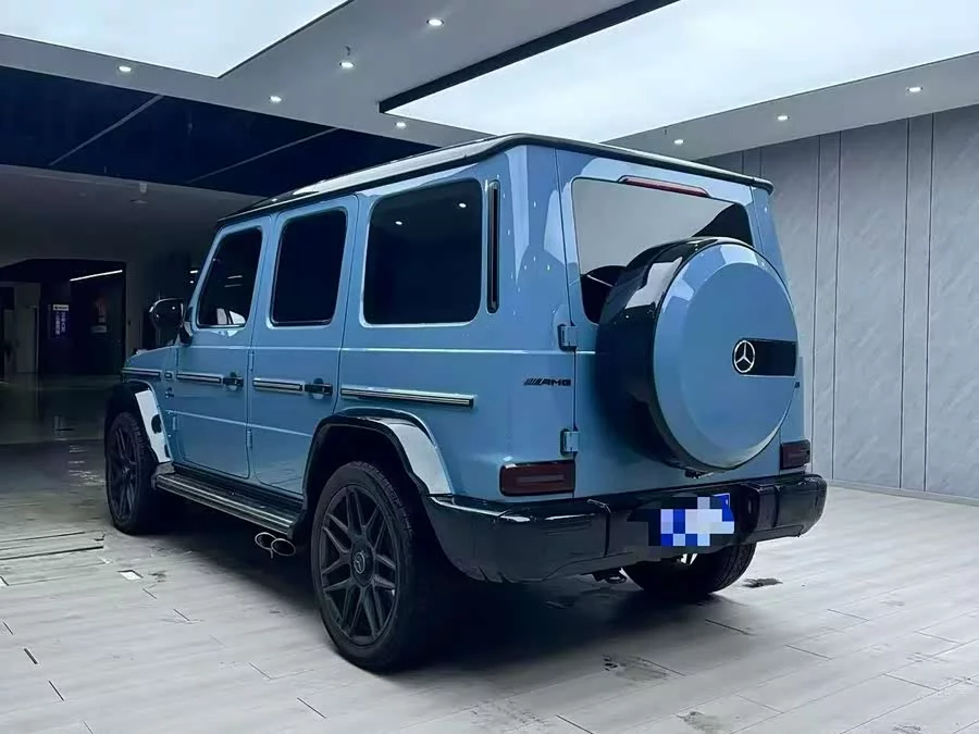 Mercedes Benz G-rated