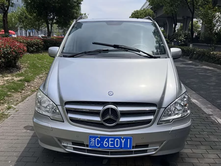 Mercedes Benz Vito