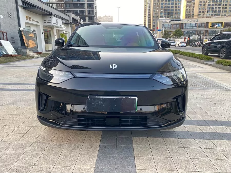 Leapmotor C11