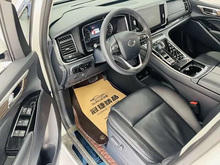 GAC Trumpchi M8