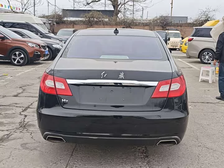 Hongqi H7