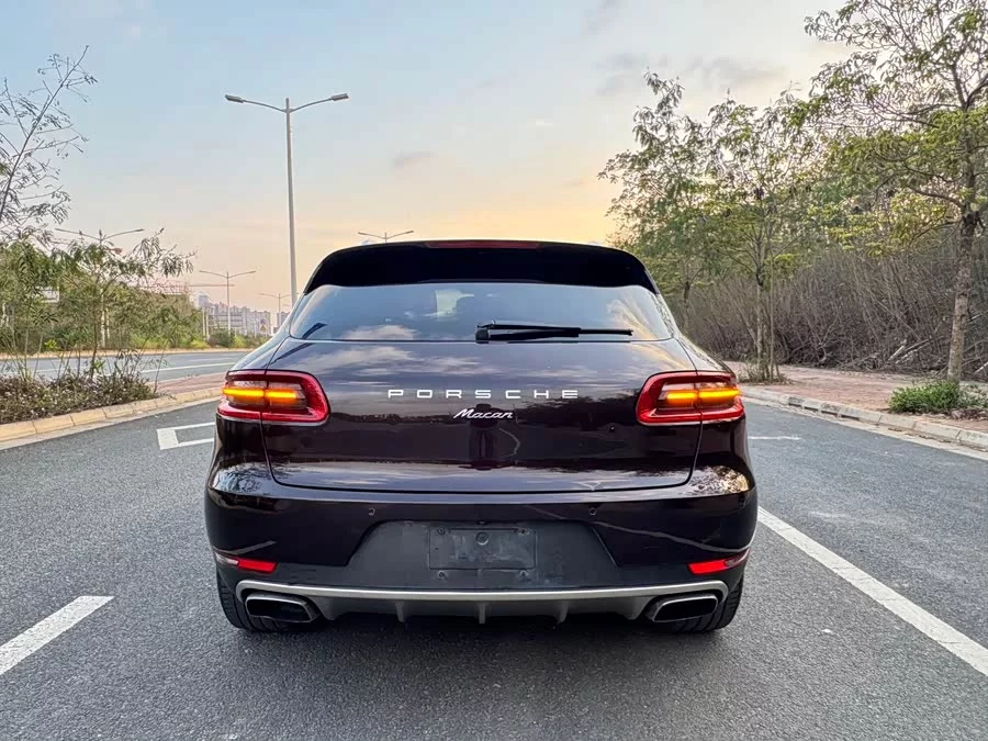 Porsche Macan