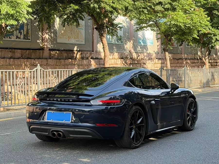 Porsche 718