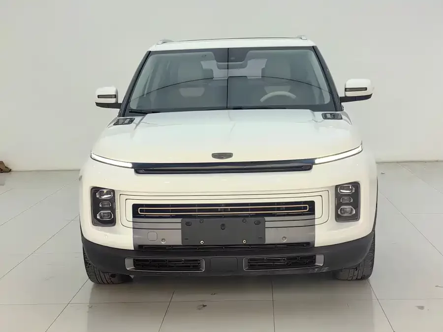 Geely ICON
