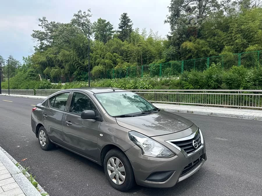 Nissan Sunny