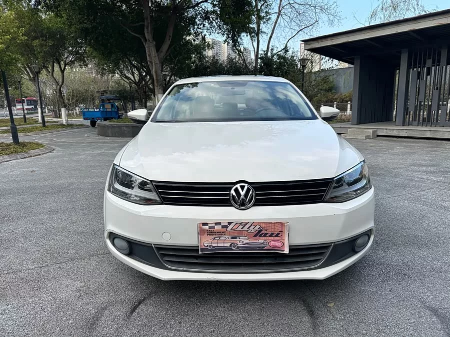 Volkswagen Sagitar