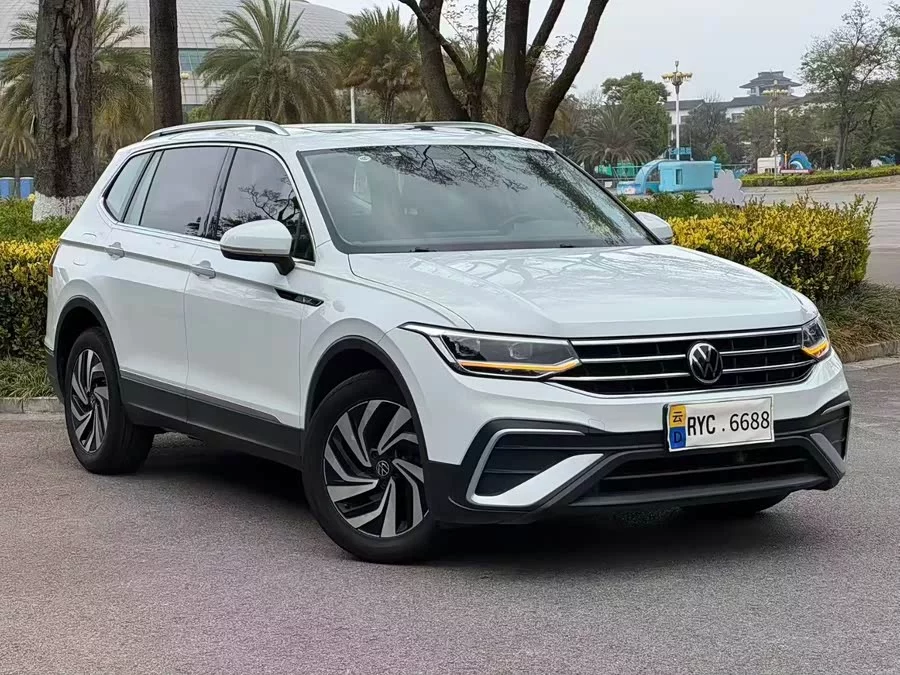 Volkswagen Tiguan L