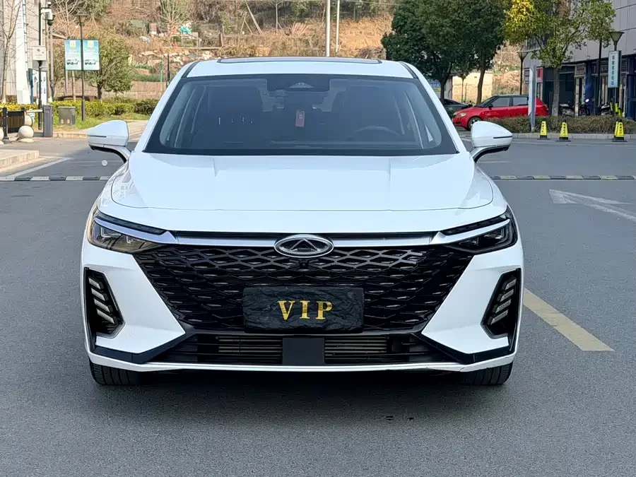 Chery Arrizo 8