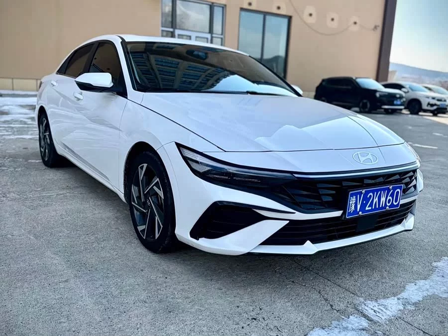 Hyundai Elantra