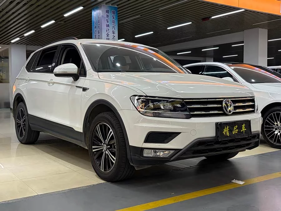 Volkswagen Tiguan L