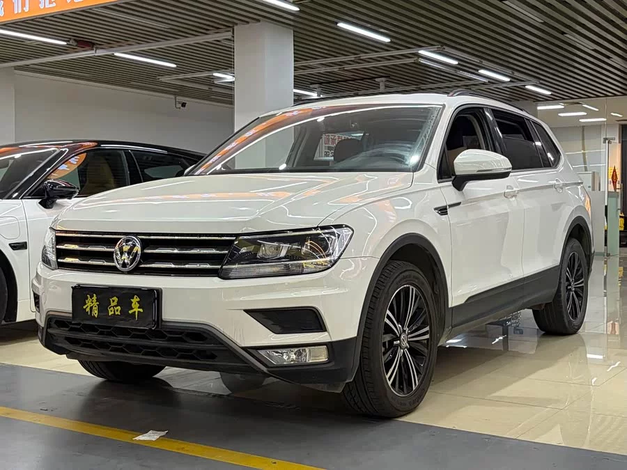 Volkswagen Tiguan L