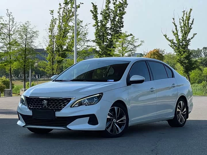 Peugeot 408