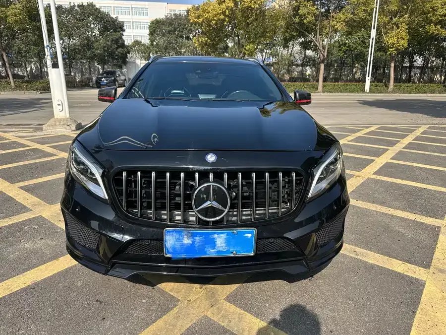 Mercedes Benz GLA AMG