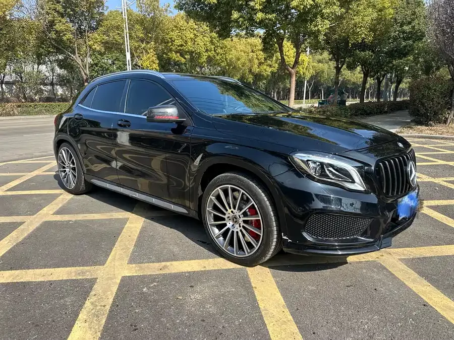 Mercedes Benz GLA AMG