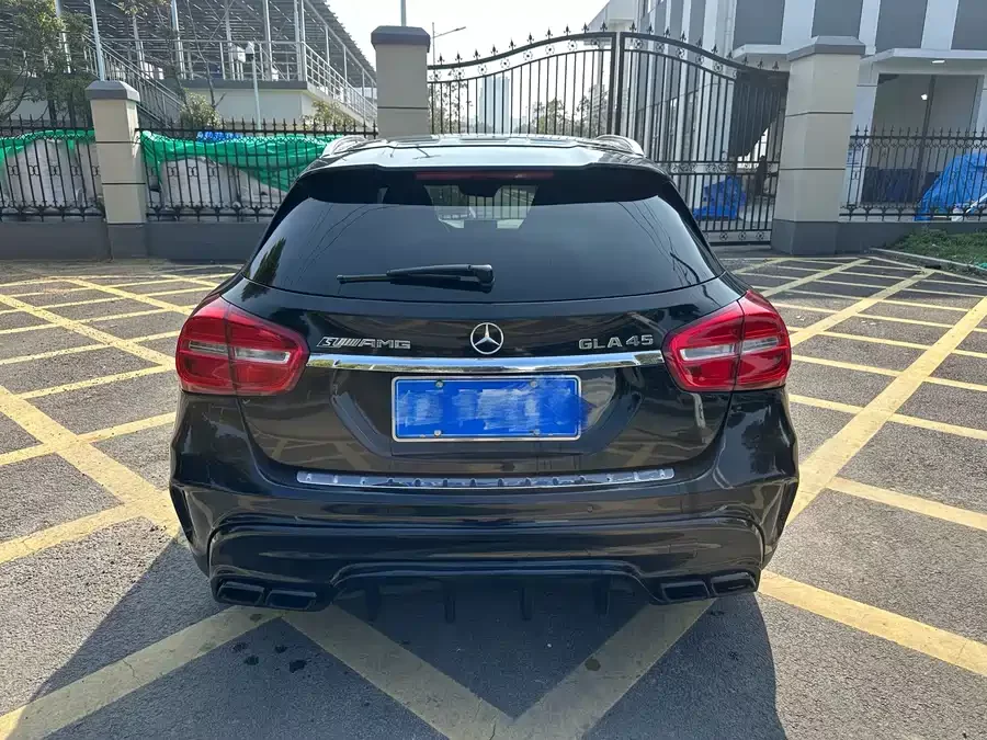 Mercedes Benz GLA AMG