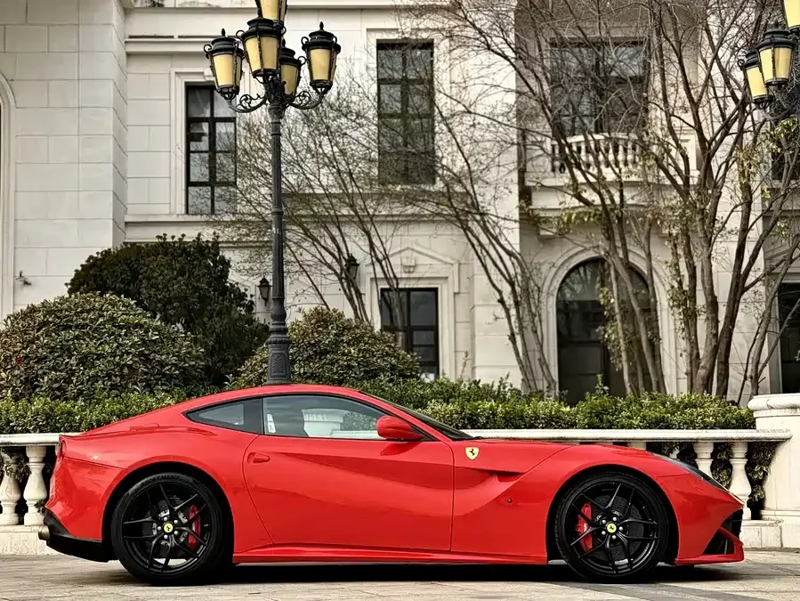 Ferrari F12berlinetta