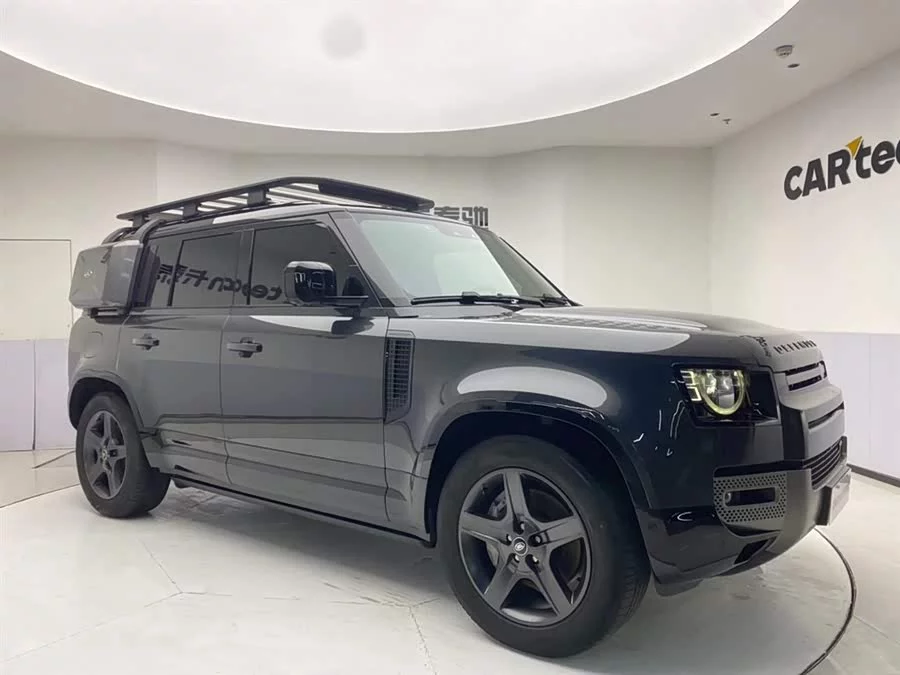 Land Rover guard