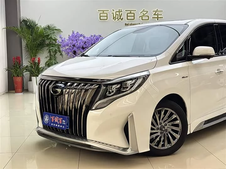 GAC Trumpchi M8