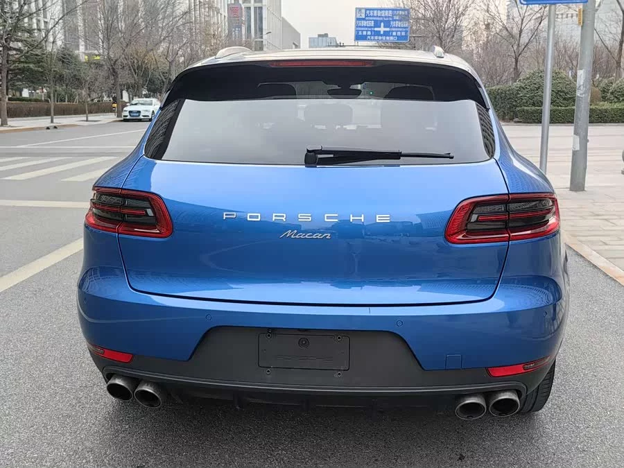 Porsche Macan