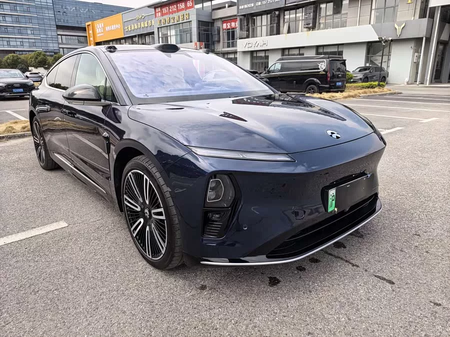NIO ET9