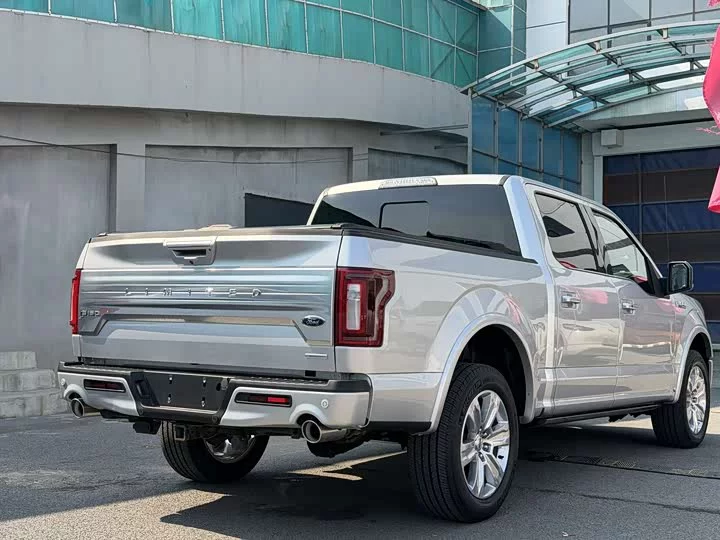 Ford F-150 Raptor
