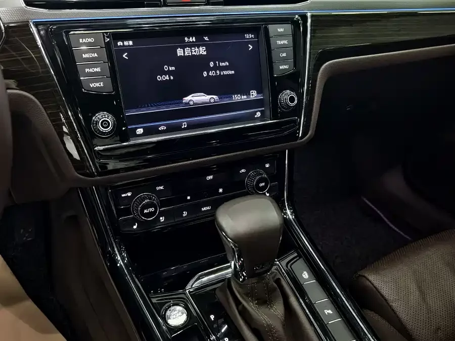 Volkswagen Phaeton / Phideon