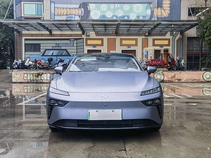 Dongfeng eπ007