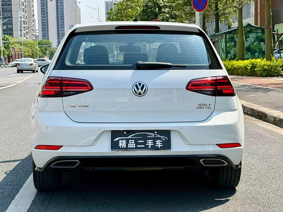 Volkswagen golf