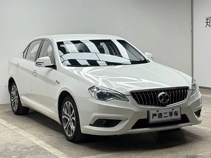 BAIC Saab D70
