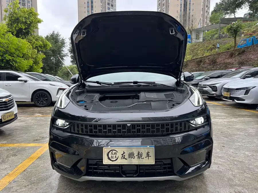 Lynk & Co 05