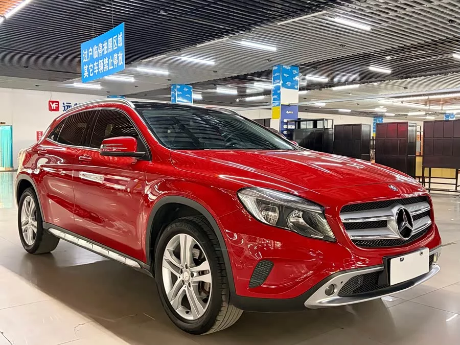 Mercedes Benz GLA