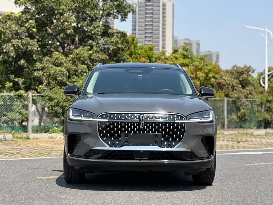 Lincoln Adventurer